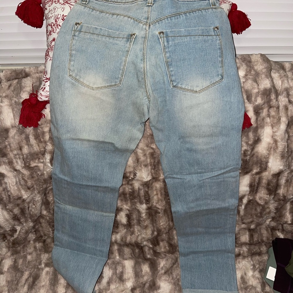 Ripped jeans - Picture 3 of 3